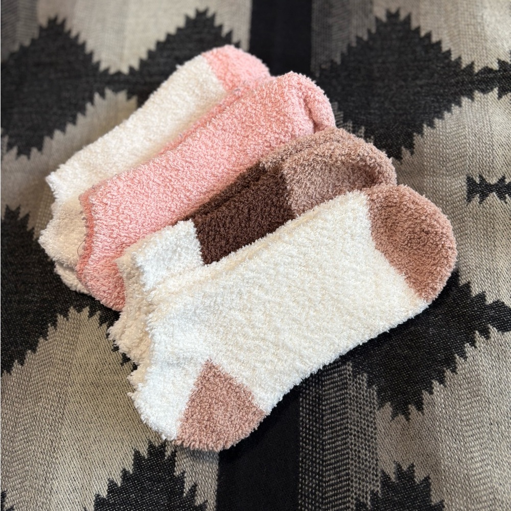 Soft Fuzzy Ankle Socks Set of 4 Pairs